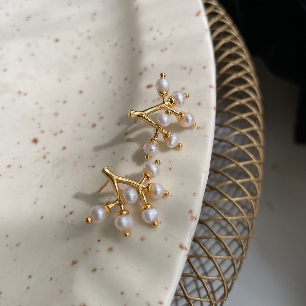 Pearl Gold Branches Earrings - Modingo Modingo