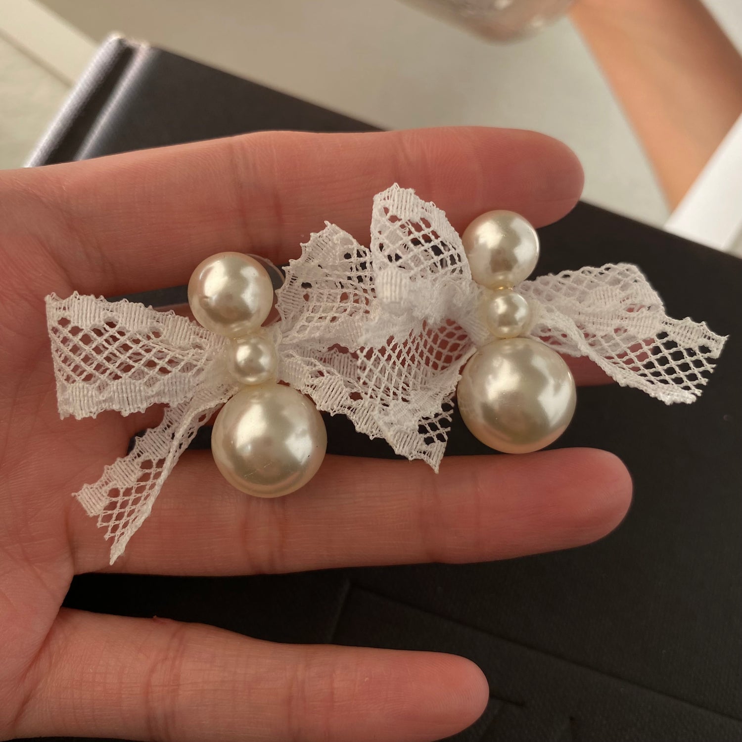 Lace Pearl Earrings - Modingo Modingo