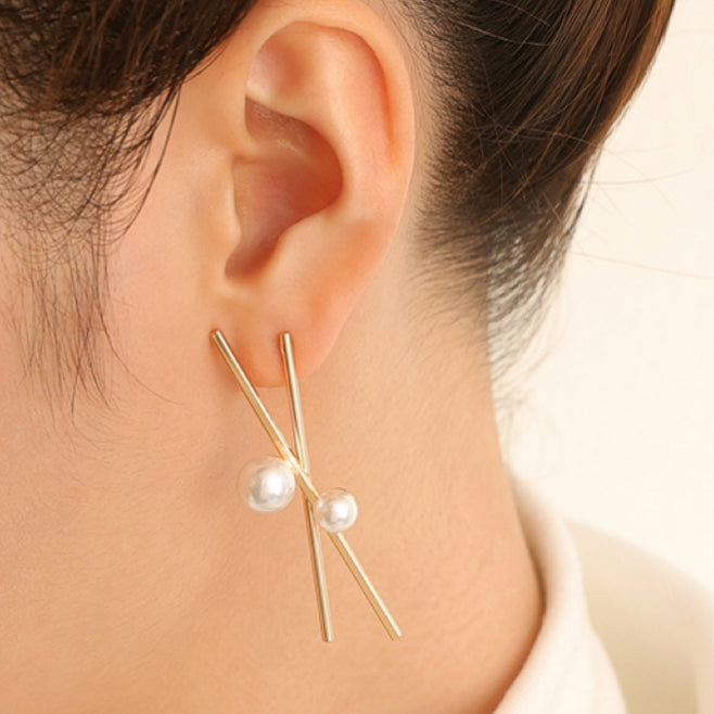 X Pearl Earrings - Modingo Modingo