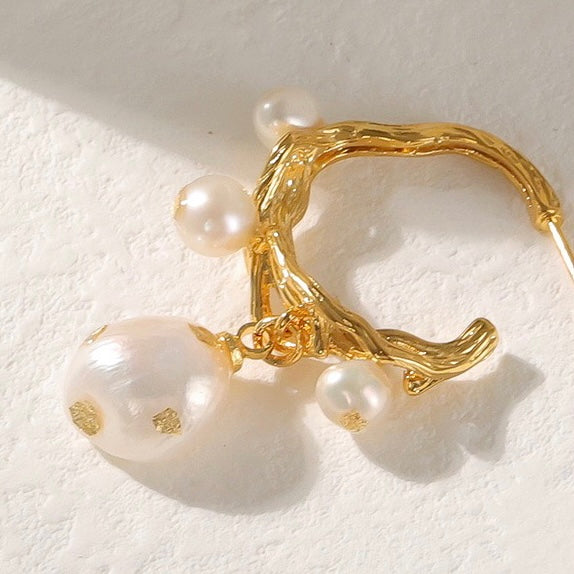 Gold foil pearl irregular earrings - Modingo Modingo